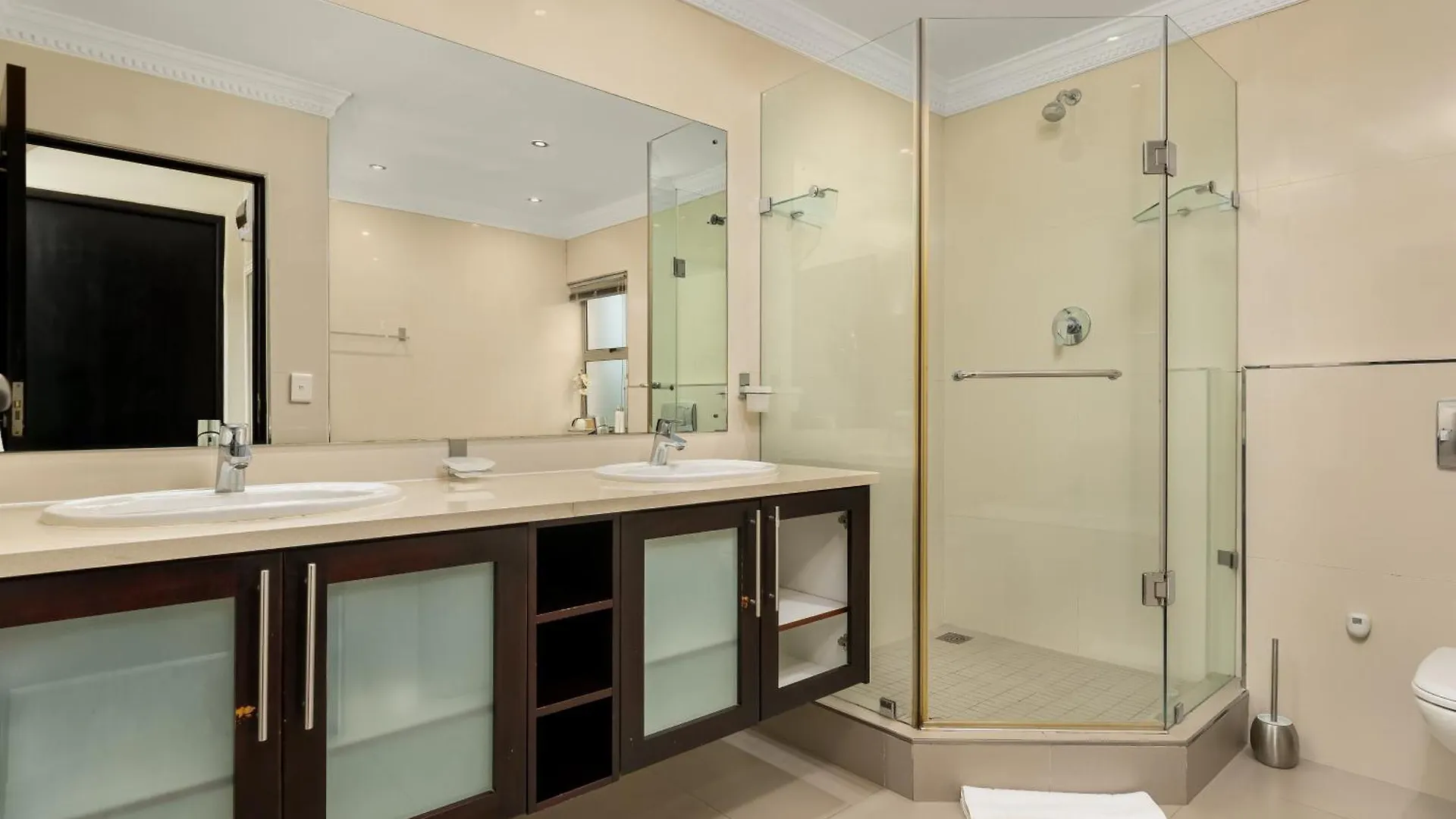 16 Belladonna Luxury Apartments Κέιπ Τάουν